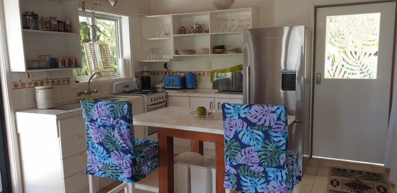 Are Tamareni 2Br Beach Cottage Or River Studio Avarua Room photo