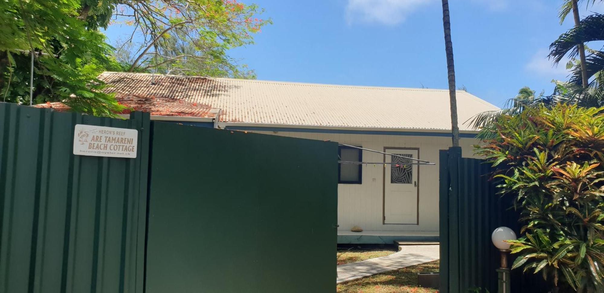 Are Tamareni 2Br Beach Cottage Or River Studio Avarua Room photo